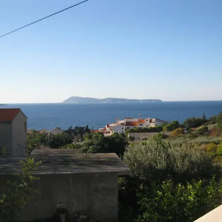 Πανσιόν Bako Komiža