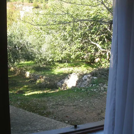 Πανσιόν Bako Komiža