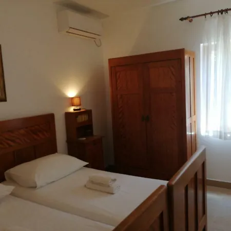 Bako Πανσιόν Komiža