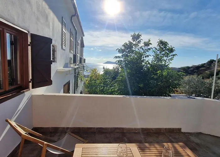 Bako Guest house Komiza