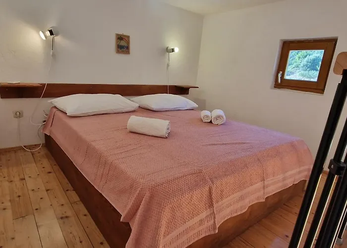 Guest house Bako 3*